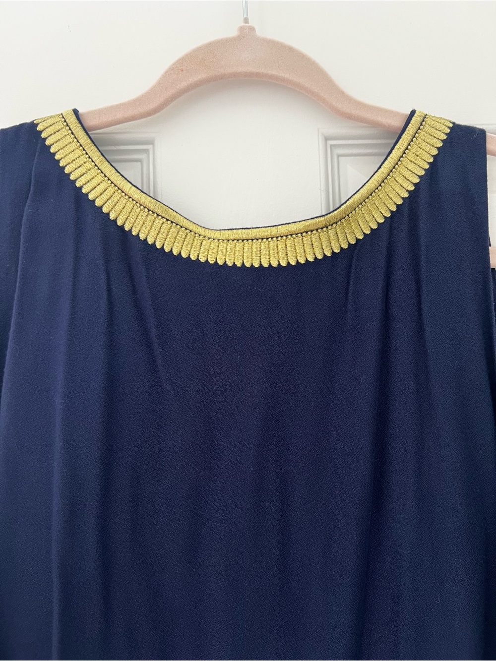 New Lilly Pulitzer Navy Dress with Gold Embroidered Trim XL - Picture 6 of 6